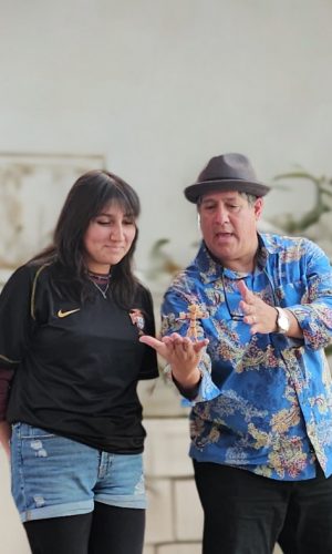 Magician Frank Greer entertains Marley with amazing magic tricks at a live event